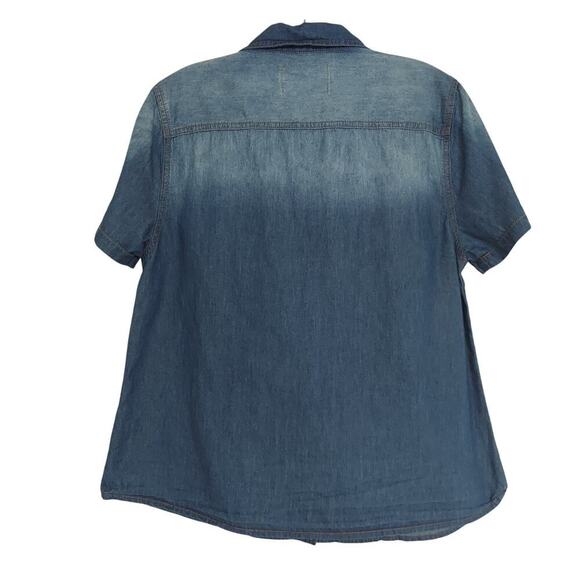Design by Olivia Women's Classic Short Sleeve Button Down Denim Chambray Shirt - Picture 3 of 9
